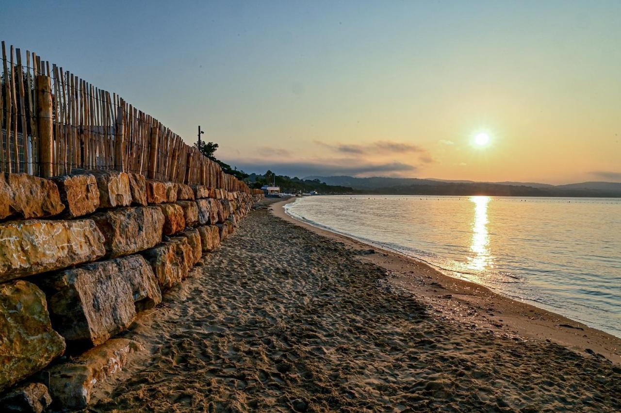 Hotel La Menado Cavalaire-sur-Mer Dış mekan fotoğraf