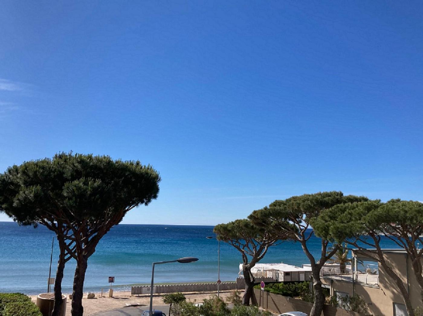 Hotel La Menado Cavalaire-sur-Mer Dış mekan fotoğraf